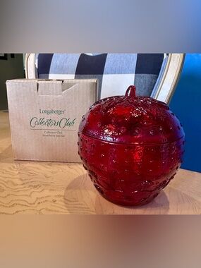 NIB 2005 Longaberger Collectors Club Ruby Red Strawberry Jam Jar - Pristine!